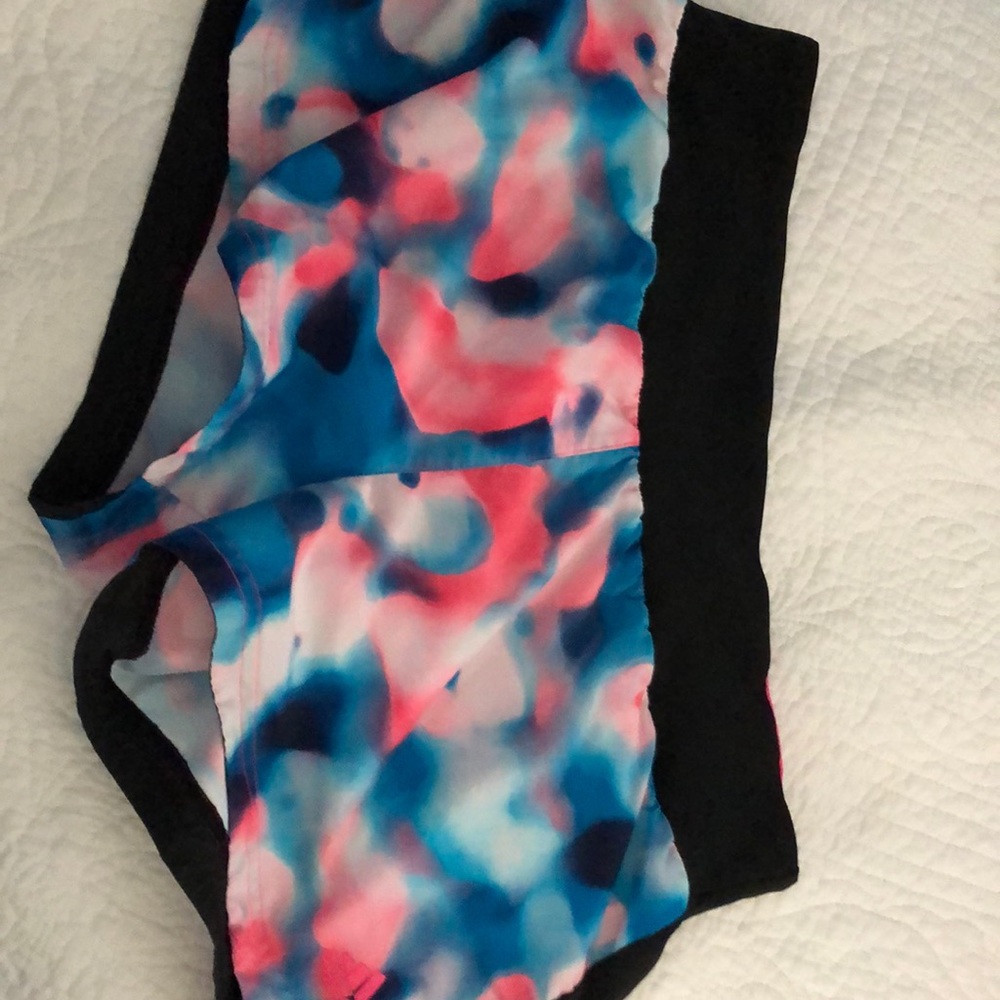 Running shorts